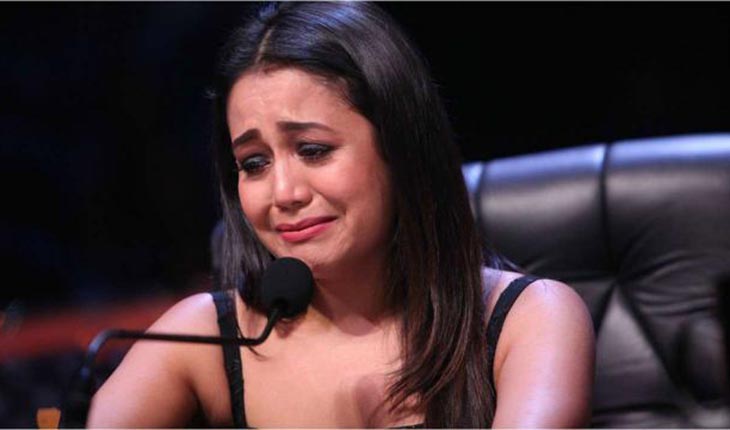 ভেঙে গেছে প্রেম, কাঁদছেন নেহা কাক্কর