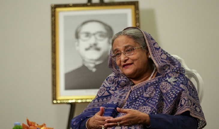 প্রধানমন্ত্রীর চোখে অস্ত্রোপচার