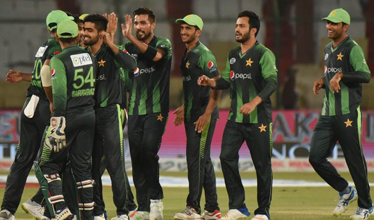 পাকিস্তানের কাছে লজ্জার হার ওয়েস্ট ইন্ডি