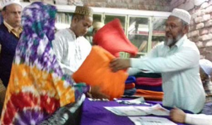 নাটোরে আব্দুর রহমান গণপাঠাগারের শীতবস্ত্
