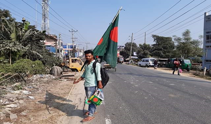 বিজয়ের মাসে কালিহাতীতে জাতীয় পতাকা বিক