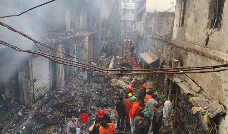 আগুনে নিহতের সংখ্যা বেড়ে ৭৮