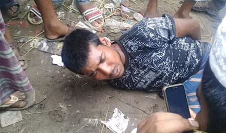 মধুপুরের শিশু ধর্ষনকারী ঘাটাইলে জনতার হাতে আটক মধুপুরের শিশু ধর্ষনকারী ঘাটাইলে জনতার হা