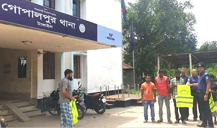 পুলিশের উদ্যোগে ৫০ জন কমিউনিটি পুলিশিংকর