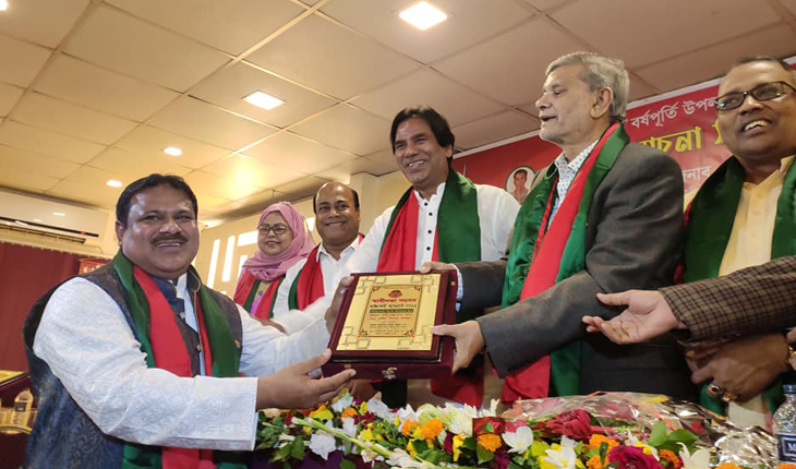  ঘাটাইল পৌর মেয়র শহীদুজ্জামান খানকে সম্ম