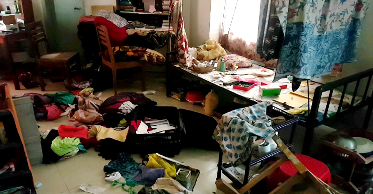 ছাত্রী হলে দূর্ধর্ষ চুরি,সার্টিফিকেটসহ লাখ টাকার ক্ষতি ছাত্রী হলে দূর্ধর্ষ চুরি,সার্টিফিকেটসহ ল