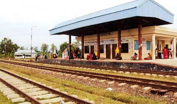 গোপালপুরের হেমনগর রেলওয়ে স্টেশন তিন বছর