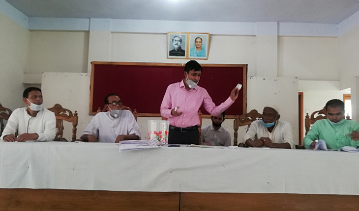 নাগরপুরে বোরো ধান সংগ্রহে লটারি নাগরপুরে বোরো ধান সংগ্রহে লটারি
