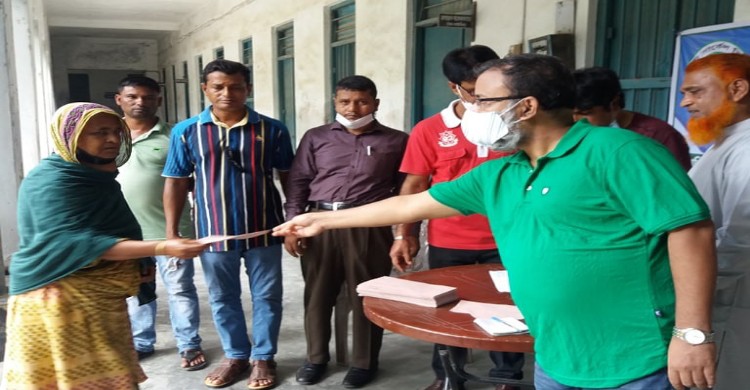 মির্জাপুরে বন্যার্তদের মাঝে নগদ অর্থ সহা