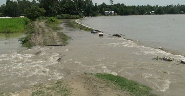 নাগরপুরে ১৩৪ কোটি টাকার বাধ ভেঙ্গে বিস্ত