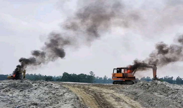 অবৈধভাবে বালু উওোলনের দায়ে কালিহাতীতে ভে
