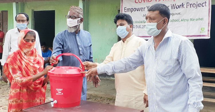 মিঠাপুকুরে কাফ্রিখাল ইউপিতে হাইজিনকিট বি