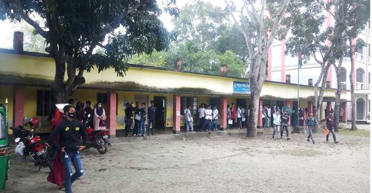উত্তরপত্র পাওয়ার পরই শিক্ষার্থীরা জানলো