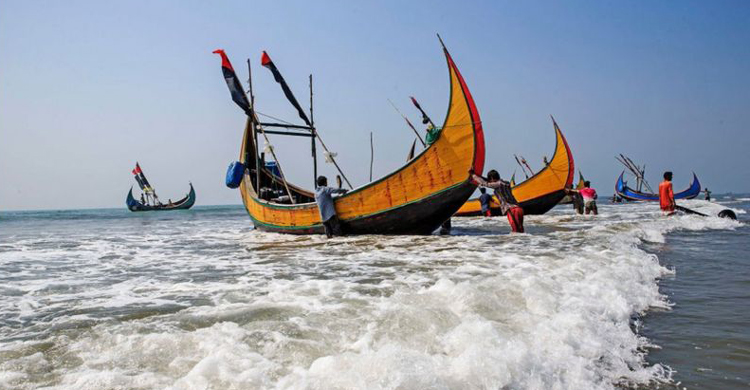 কক্সবাজারে মাছ ধরা ট্রলারে রহস্যময় বিস্