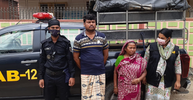টাঙ্গাইলে দেশীয় চোলাই মদসহ আটক ২ 