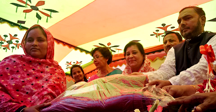 নাগরপুরের আগতাড়াইল চৌধুরী বাড়ির শীতবস্ত্