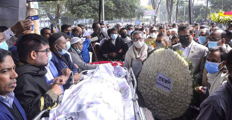 শহীদ মিনারে পীর হাবিবুর রহমানকে শেষ শ্রদ
