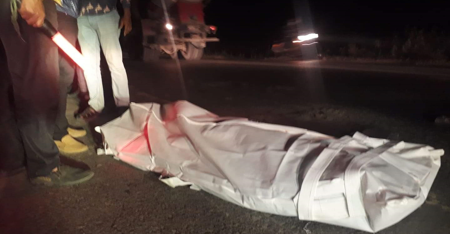 টাঙ্গাইলে অজ্ঞাত গাড়ির চাপায় যুবক নিহত টাঙ্গাইলে অজ্ঞাত গাড়ির চাপায় যুবক নিহত