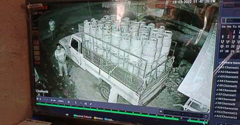 ঘাটাইলে গ্যাস সিলিন্ডারসহ পিকআপ চুরি 