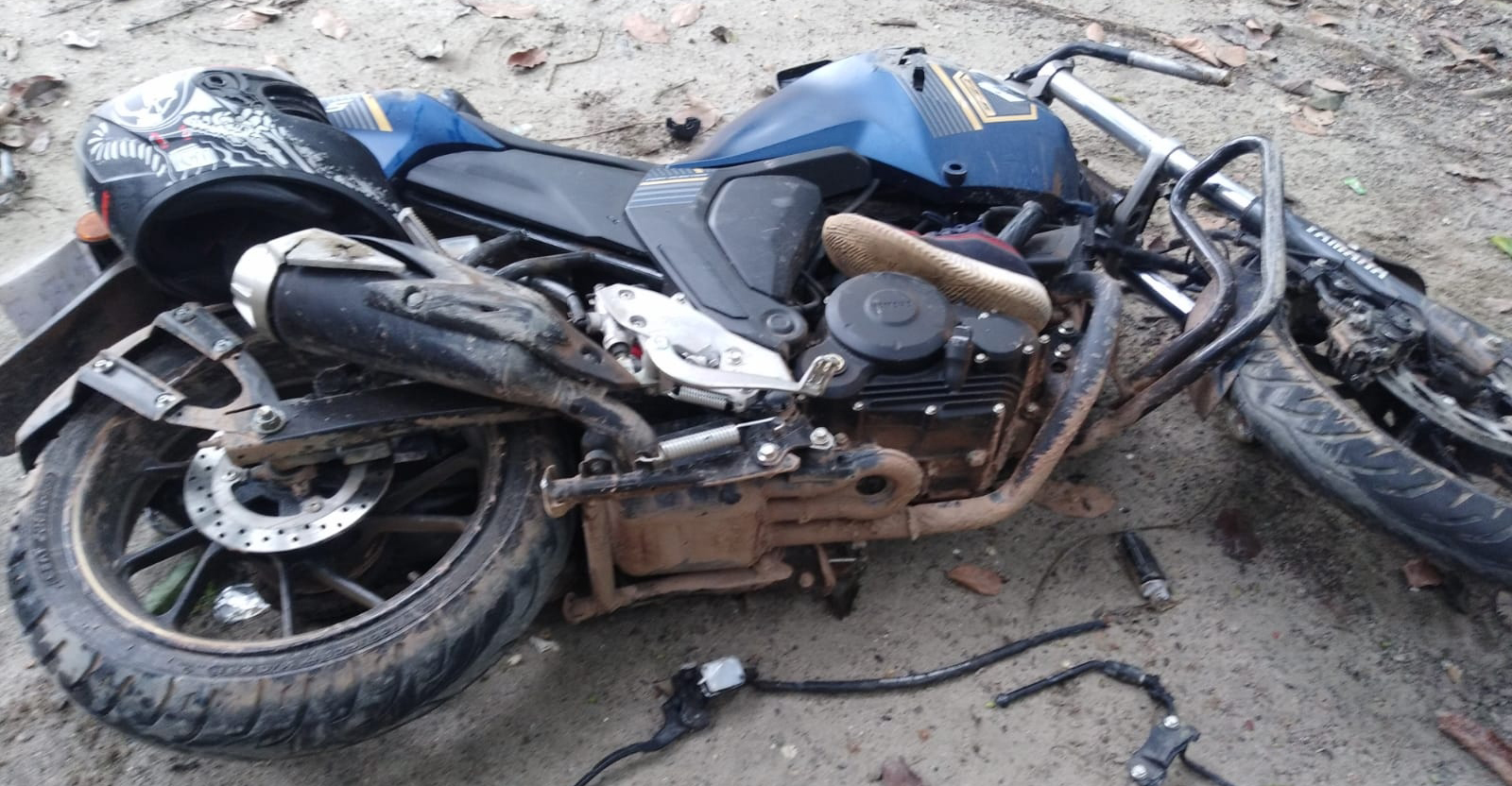 কালিহাতীতে অজ্ঞাত গাড়ির চাপায় মোটরসাইকেল