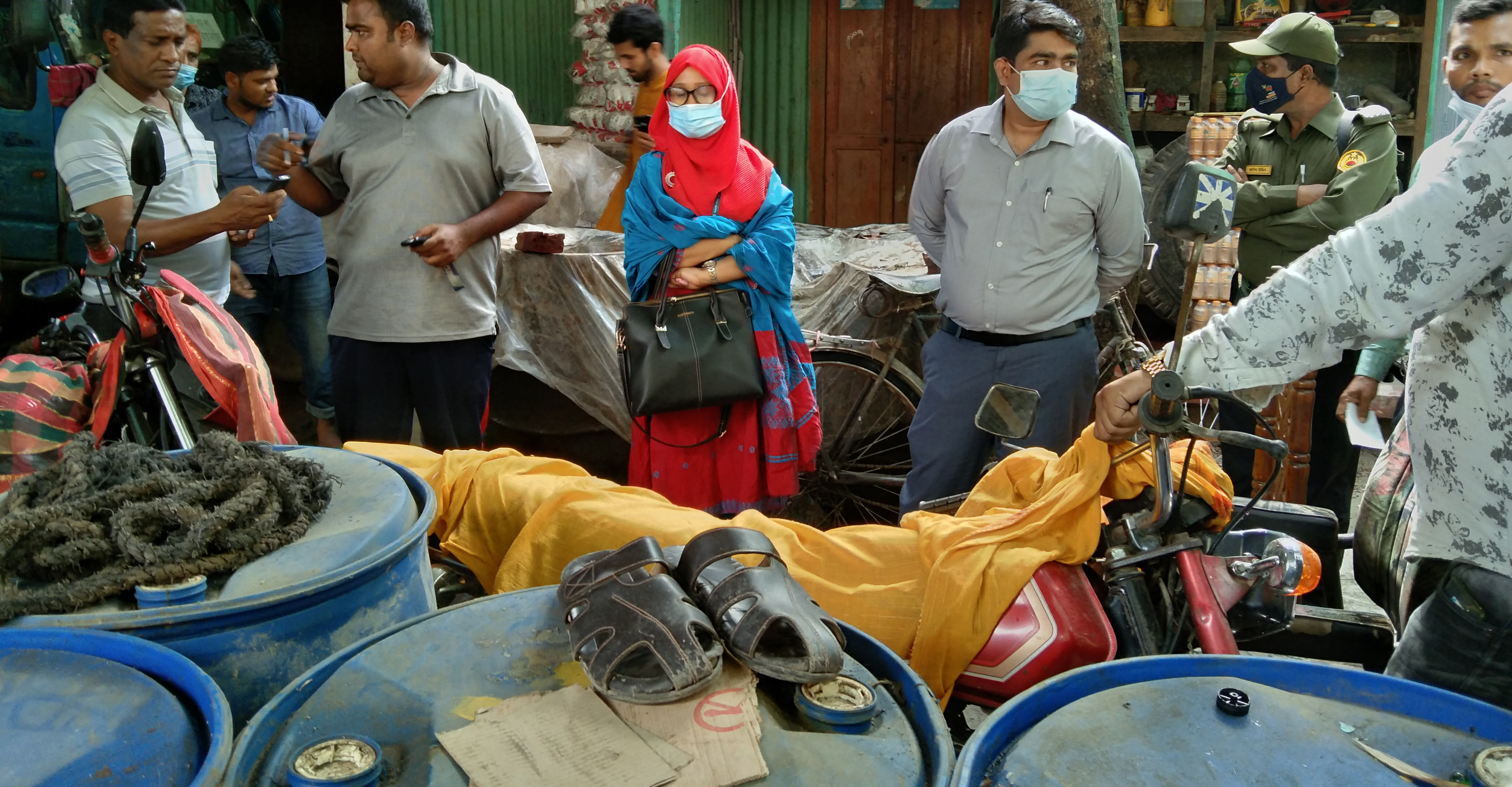 নাগরপুরে ২০ হাজার লিটার সয়াবিন তেল উদ্ধা