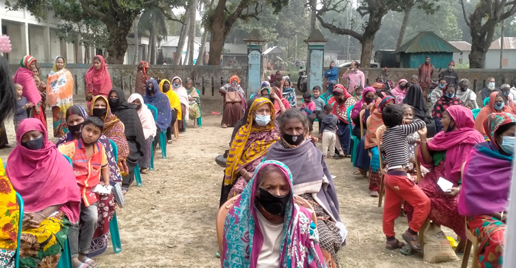 নাগরপুরে একতা সাংস্কৃতিক উন্নয়ন সংস্থার শীতবস্ত্র বিতরণ নাগরপুরে একতা সাংস্কৃতিক উন্নয়ন সংস্থার