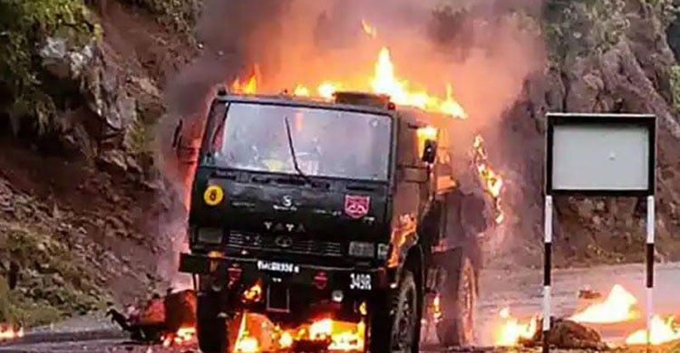 কাশ্মীরে গ্রেনেড হামলায় ভারতীয় ৫ সেনা সদ