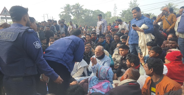 টাঙ্গাইলে ল‌তিফ সি‌দ্দিকীর নেতা‌কে গ্রেপ