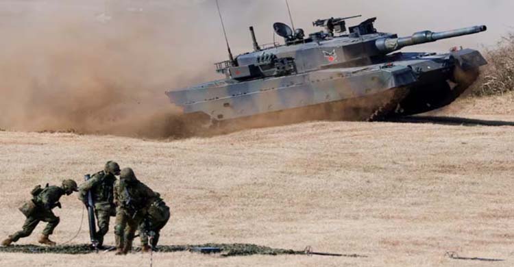 যুদ্ধজাহাজ-ক্ষেপণাস্ত্রসহ সামরিক সর