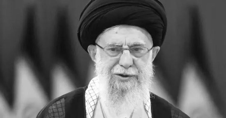 খামেনির মৃত্যুতে শোকে স্তব্ধ ইরান,